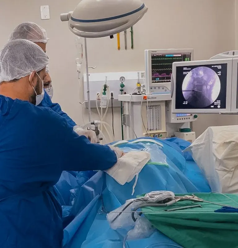 Instituto Sinai Araguaína inova com cirurgia endoscópica de coluna 01